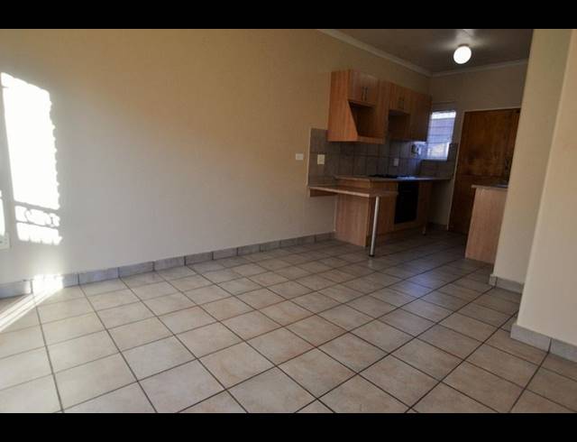 2 BEDROOM APARTMENT FOR SALE IN VAALPARK